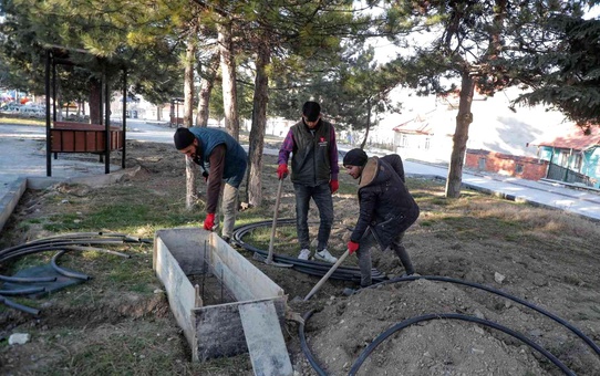 İsmail Hakkı Uzunçarşılı Parkı'nda çevre düzenlemesi ve peyzaj çalışmaları