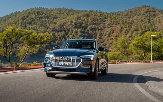 Ferit Odman Audi e-tron'la sessizliği duymanın yolunu arıyor