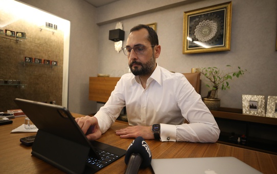 Kahramanmaraş'ta kent protokolü AA'nın 'Yılın Fotoğrafları' oylamasına katıldı