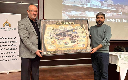 Gazeteci/Yazar ve Savaş Muhabiri Adem Özköse'den duygu yüklü konferans