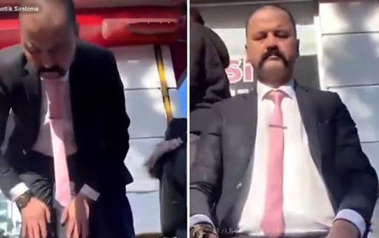 Murat Özdemir sokak ortasında canlı yayın açıp namaz kıldı! Tepkiler çığ gibi büyüyor