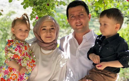 Enkazda kalan Uğur öğretmen ile 2 çocuğu öldü, eşi yaralı kurtarıldı