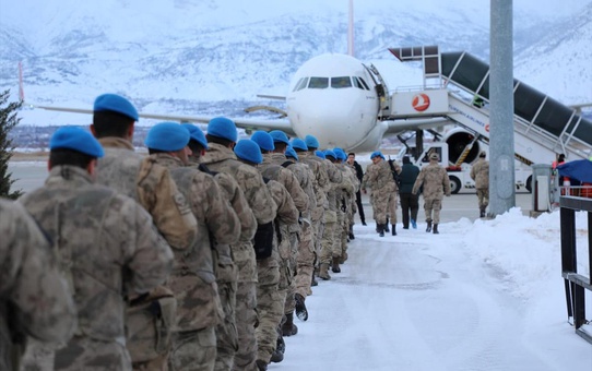 91 komando Erzincan'dan deprem bölgesine dualar eşliğinde yola çıktı