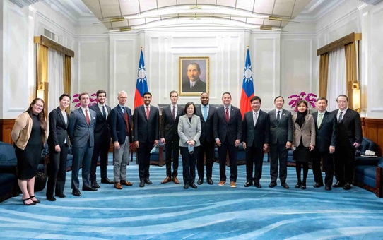 ABD Kongre heyeti Tayvan lideri Tsai ile görüştü