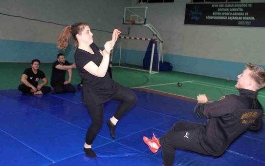 Federasyon başkanı Aktürk'ten yakın savunma kursu