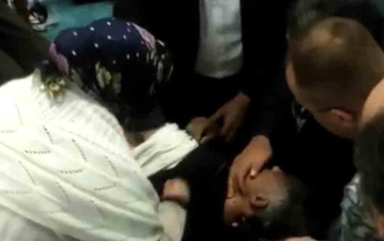 Namazda kalp krizi geçiren kişiye ilk müdahaleyi belediye başkanı yaptı