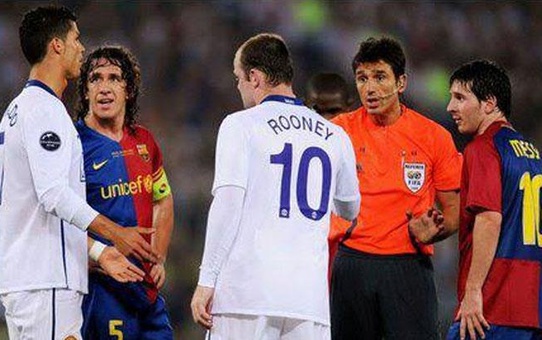 Vidic'ten çok konuşulacak yorum! Ronaldo ve Rooney için: Birisi bugünleri hak etti, birisi başarısız oldu