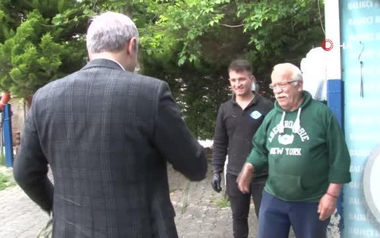 AK Parti İstanbul 3'üncü Bölge Milletvekili Adayı Şenocak, ' 21 yıldır Cumhurbaşkanımızın önderliğinde çok güzel işlere imza attık'