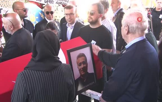 Eski İstanbul Organize Suçlarla Mücadele ve Kaçakçılık Şube Müdürü Adil Serdar Saçan son yolculuğuna uğurlandı