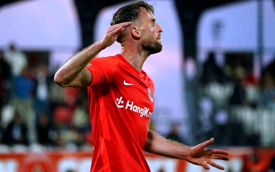 Ümraniyespor Giresunspor'a 1-0 mağlup oldu