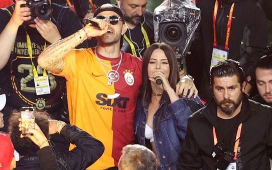 Bendeniz'den Beşiktaşlı Simge Sağın'ın Galatasaray'ın şampiyon kutlamasına katılmasına tepki: Rezil Beşiktaşlı