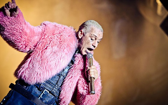 Almanya Devlet Bakanı, Rammstein Solisti Hakkındaki Cinsel Taciz İddialarının Aydınlatılmasını İstedi
