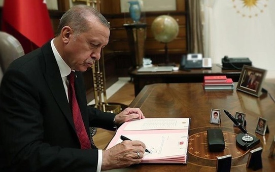 Atama kararları Cumhurbaşkanı Erdoğan'ın imzasıyla Resmi Gazete'de! Fahrettin Altun detayı dikkat çekti