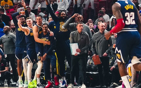 Nuggets, Miami Heat'i mağlup ederek şampiyonluk yolunda dev adım attı
