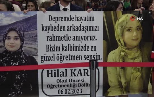 Mezuniyet töreninde depremde hayatını kaybeden öğretmen adayı anıldı