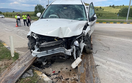 Kastamonu'da araç çarpışması: 4 yaralı