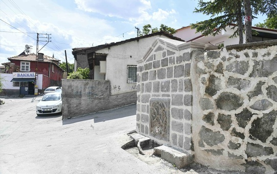 Ankara Büyükşehir Belediyesi, Ulus'taki tescilli çeşmelerin restorasyon çalışmalarına devam ediyor
