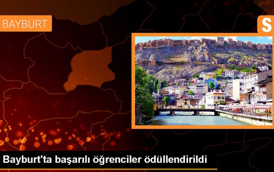Bayburt Arpalı'da LGS başarılı öğrencilere ödül töreni düzenlendi