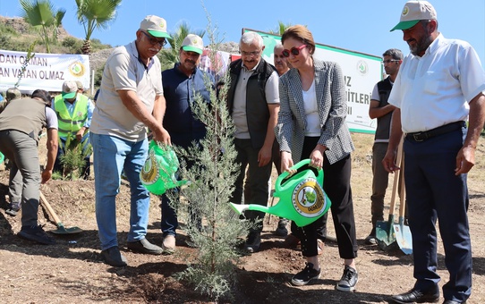 Adana'da 15 Temmuz Şehitleri Anısına Hatıra Ormanı Oluşturuldu