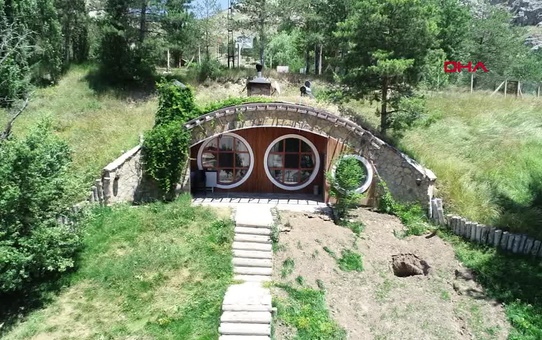 Sivas'ta 'Hobbit Oteli' isim hakları ihlali nedeniyle adını değiştirdi