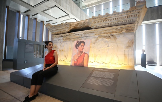 Troya Müzesi'nde Antik Çağ'dan esinlenen Helen canlandırıldı