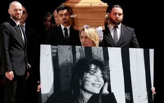Jane Birkin, Paris'te Son Yolculuğuna Uğurlandı