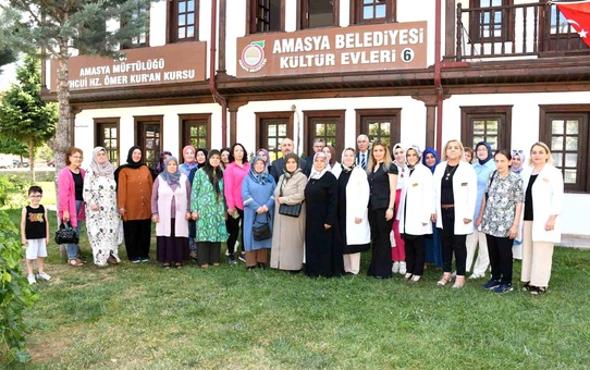 Amasya Belediyesi, kadınlara el sanatları öğretiyor