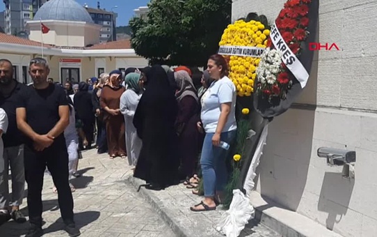 TEM Otoyolu'nda TIR Kazası: 2 Ölü, 2 Ağır Yaralı