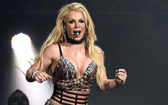 Britney Spears'ın 'Toxic' Şarkısı Bir Milyar Dinlenmeye Ulaştı