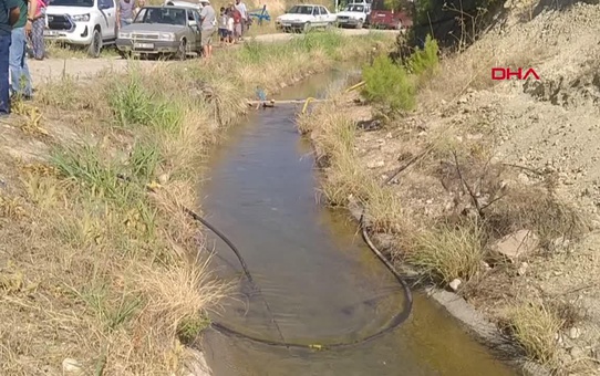 Elektrik Akımına Kapılan Anne ve Kızı Yan Yana Toprağa Verildi