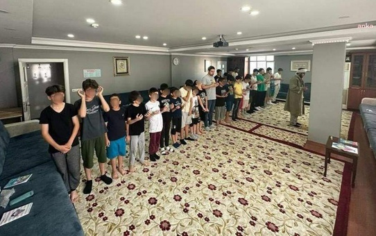 Ayasofya Cami Baş İmamı Ay, Devlet Korumasındaki Çocukların Gönderildiği Nur Cemaatine Bağlı 'Mutlu Yuva'lı Çıktı