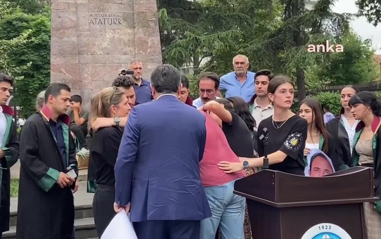 Trabzon'da Yorgun Mermi Nedeniyle Hayatını Kaybeden Emir Yuşa'nın Babası Mustafa Atıcı: 'Silahla Kutlama Olmaz. Silah Ölüm Aracıdır Sizler de Bir...
