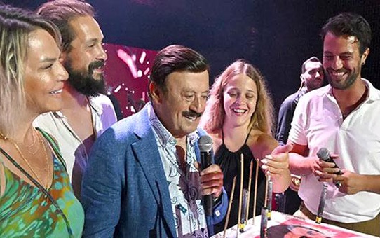 Selami Şahin'in doğum günü konserinde sürprizler