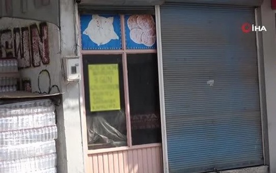 Adanalı fırıncı sıcaktan bunalıp dükkanını 3 günlüğüne kapattı