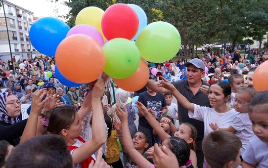 Tepebaşı Belediyesi'nin 'Yaz Tepebaşı'nda Güzel' etkinliği devam ediyor