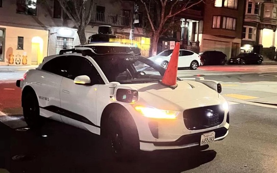 Sürücüsüz taksiler San Fransisco'yu neden ikiye böldü, kuka eylemleri neyi amaçlıyor?
