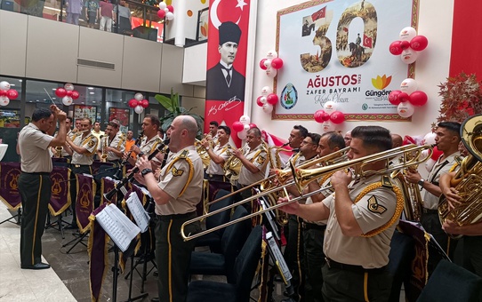 Güngören'de 30 Ağustos Zafer Bayramı konseri düzenlendi
