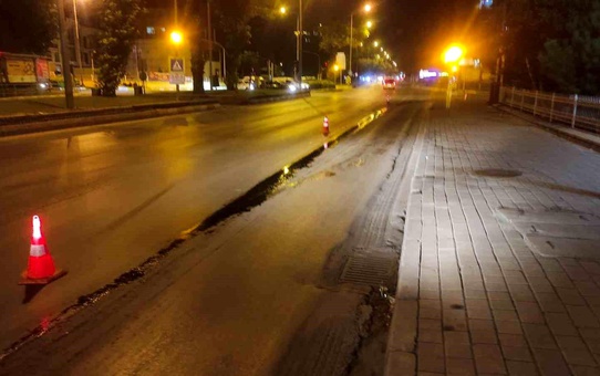 Aydın İzmir Karayolu'nda Motor Yağı Dökülmesi