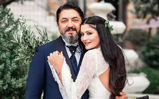 Ünlü sanatçı Deniz Çakır dünyaevine girdi