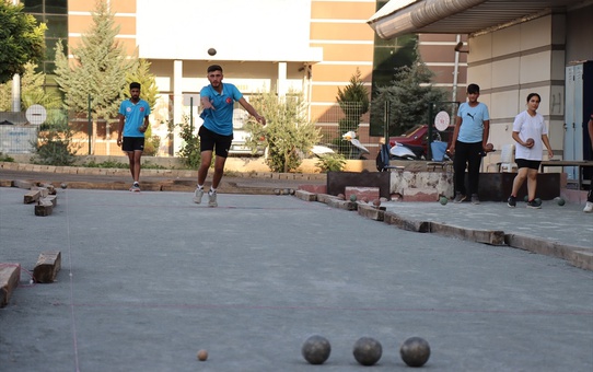 Kilisli milli bocceciler Cezayir'de altın madalya hedefliyor