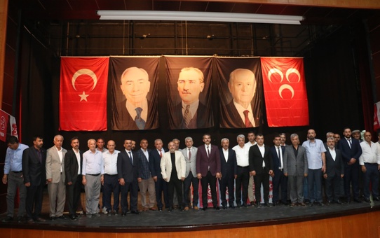 MHP Kahta ilçe kongresinde Sıraç Aslan yeniden başkan seçildi