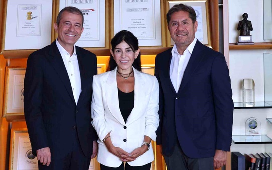 Akbank'ta Genel Müdürlük Görevi Değişti