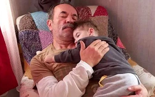Engin Yüksel'in 2.5 yaşındaki oğlu Çınar Aziz hayatını kaybetti