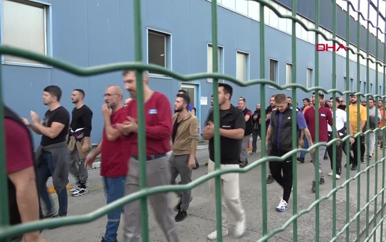 İşçiler, sendika baştemsilcisinin işten çıkarılmasına tepki gösterdi
