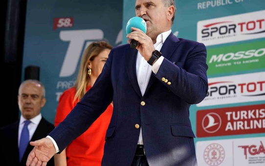 Osman Aşkın Bak: Bütün dünya İstanbul'un ve boğazın güzelliklerini, dinamizmini görmüş oldu