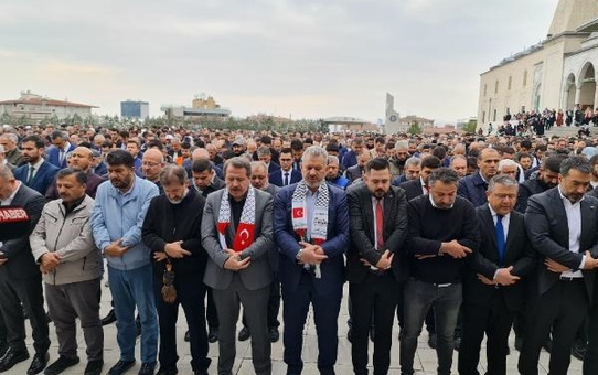 Sivil Toplum Kuruluşlarından Protesto Yürüyüşü