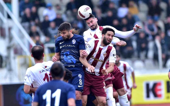İnegölspor, Sarıyer'i 2-1 mağlup etti