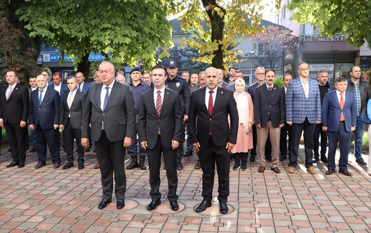 Söğütlü'de Muhtarlar Günü Töreni Düzenlendi