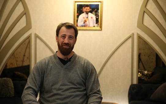 Türkiye'nin Karate Efsanesi Enes Erkan