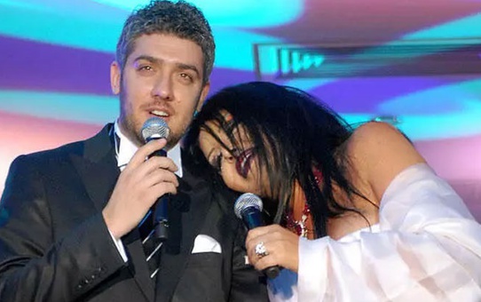 Bülent Ersoy'un eski eşi Popstar Armağan Uzun ticarete atıldı
